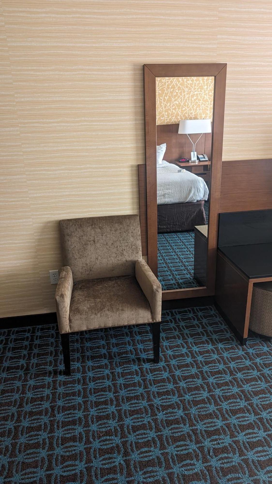 Fairfield Inn & Suites By Marriott Detroit Трой Екстериор снимка