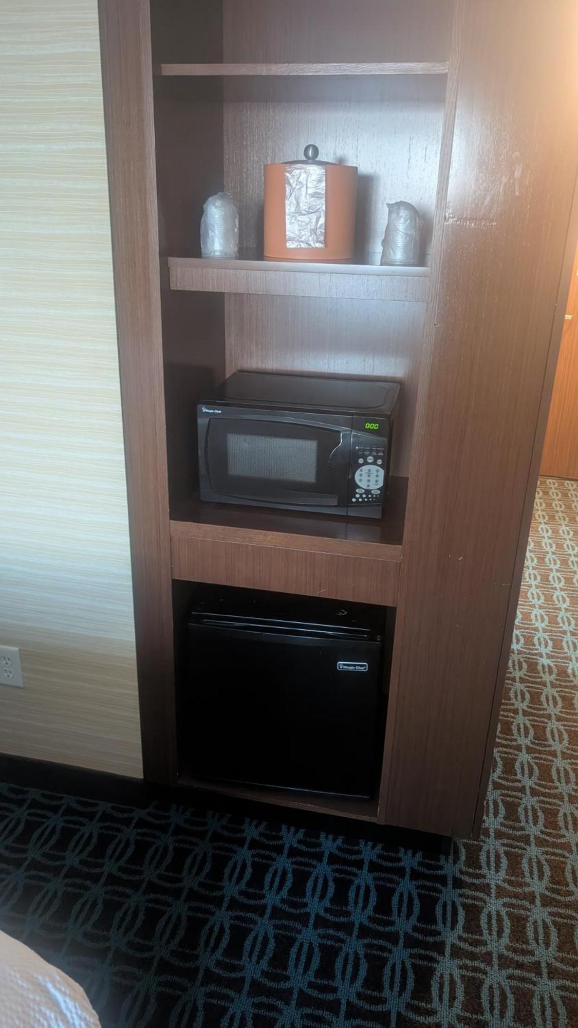 Fairfield Inn & Suites By Marriott Detroit Трой Екстериор снимка