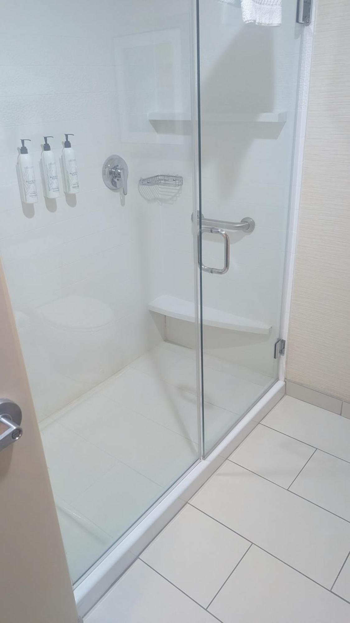 Fairfield Inn & Suites By Marriott Detroit Трой Екстериор снимка