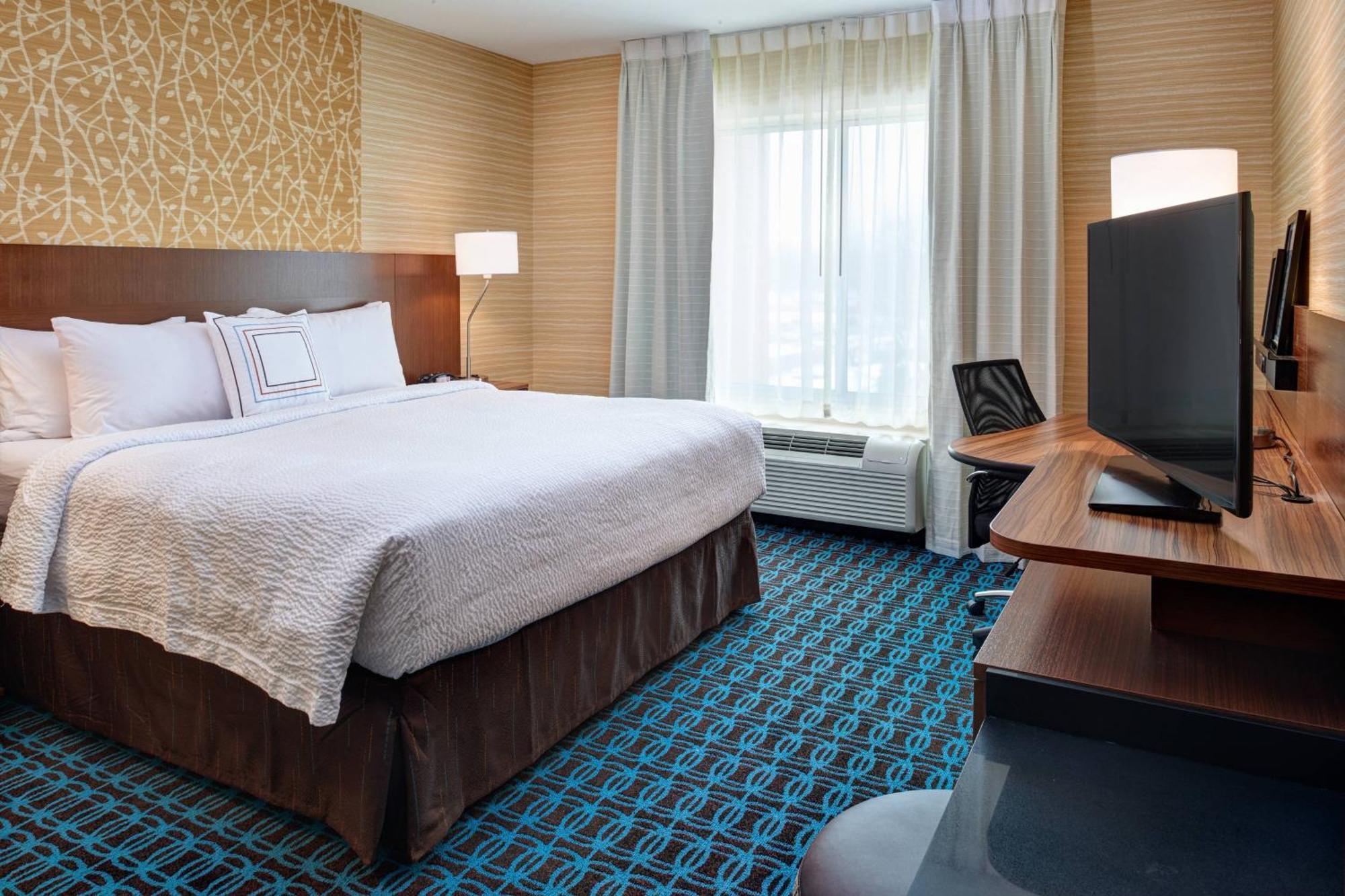Fairfield Inn & Suites By Marriott Detroit Трой Екстериор снимка